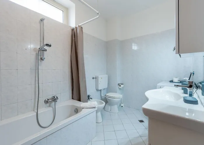 Διαμέρισμα Adele By Interhome Bee